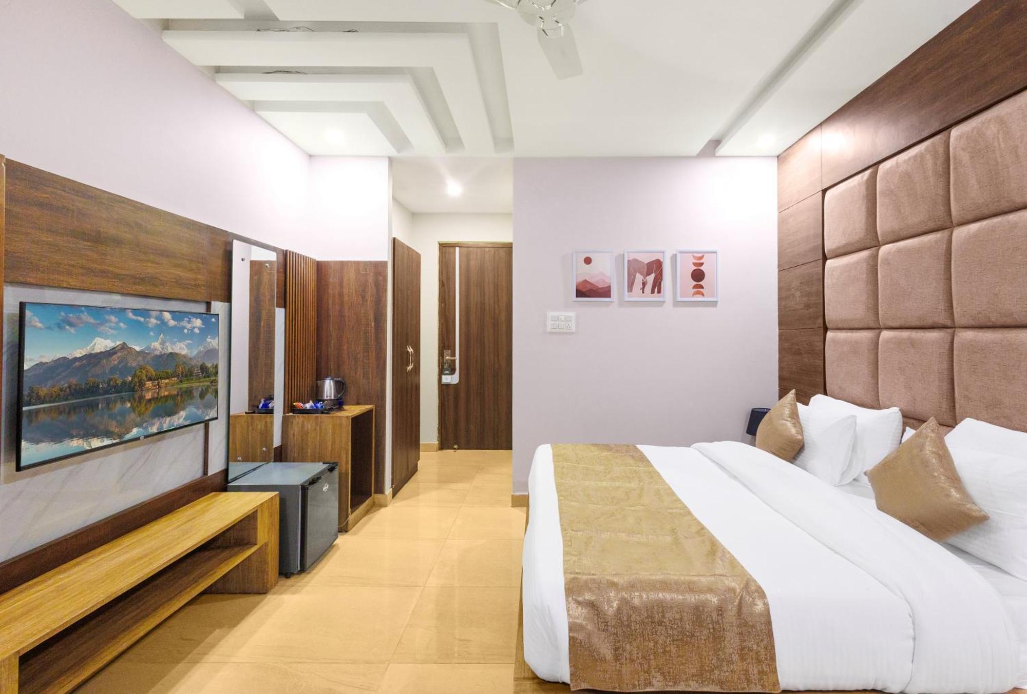 Stone Wood Hotel, Rishīkesh Екстериор снимка