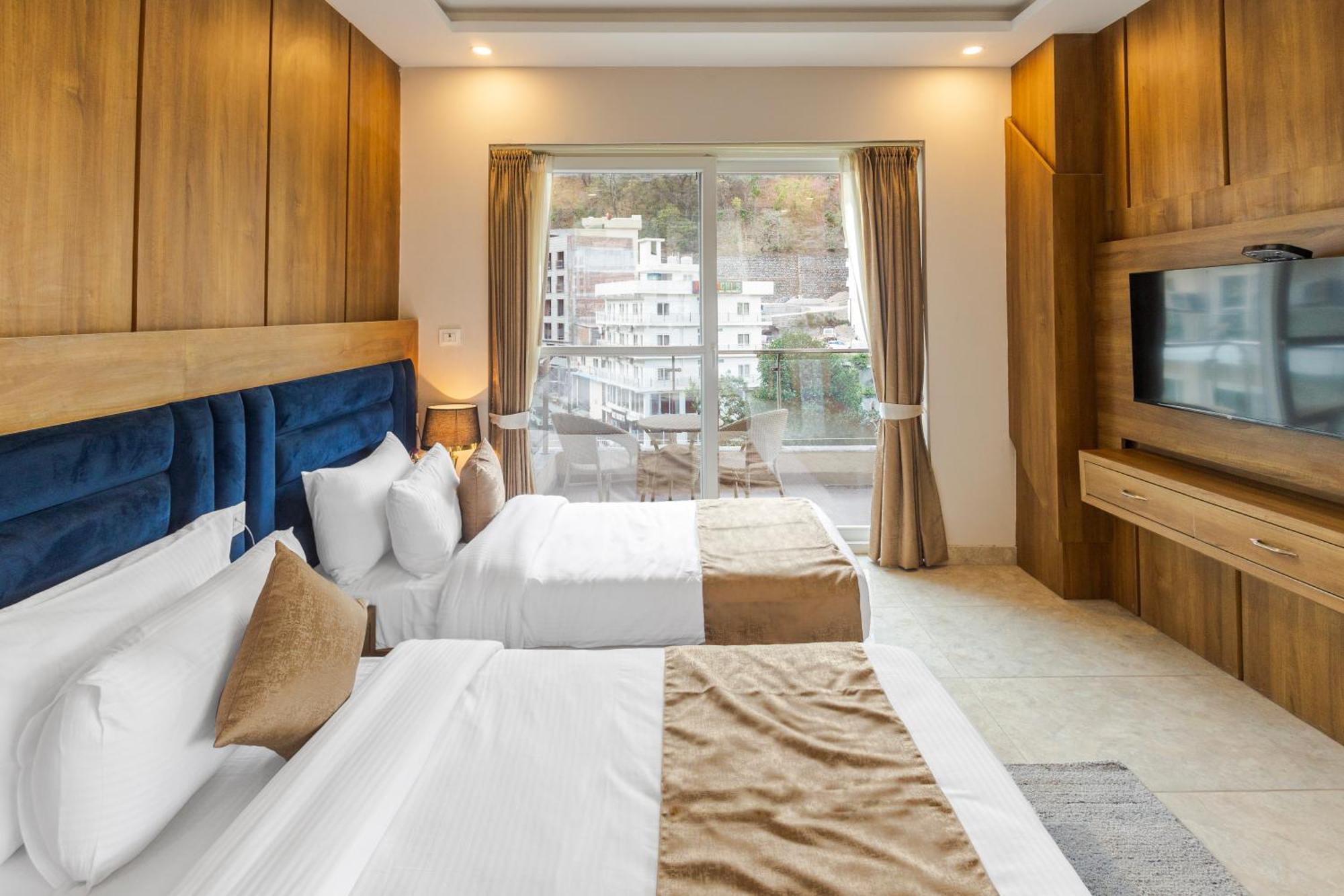 Stone Wood Hotel, Rishīkesh Екстериор снимка